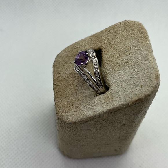 Avon vintage 925 Sterling silver amethyst ring size 8 - Picture 4 of 5